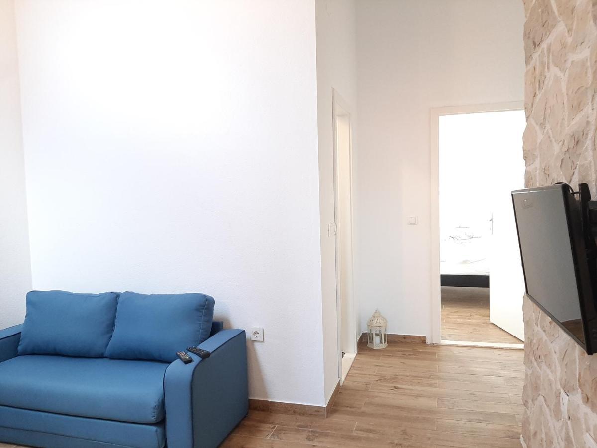 Appartamento Holiday Beach House Grebaštica Esterno foto