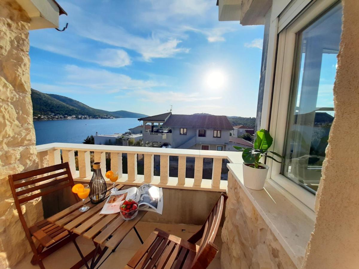 Appartamento Holiday Beach House Grebaštica Esterno foto