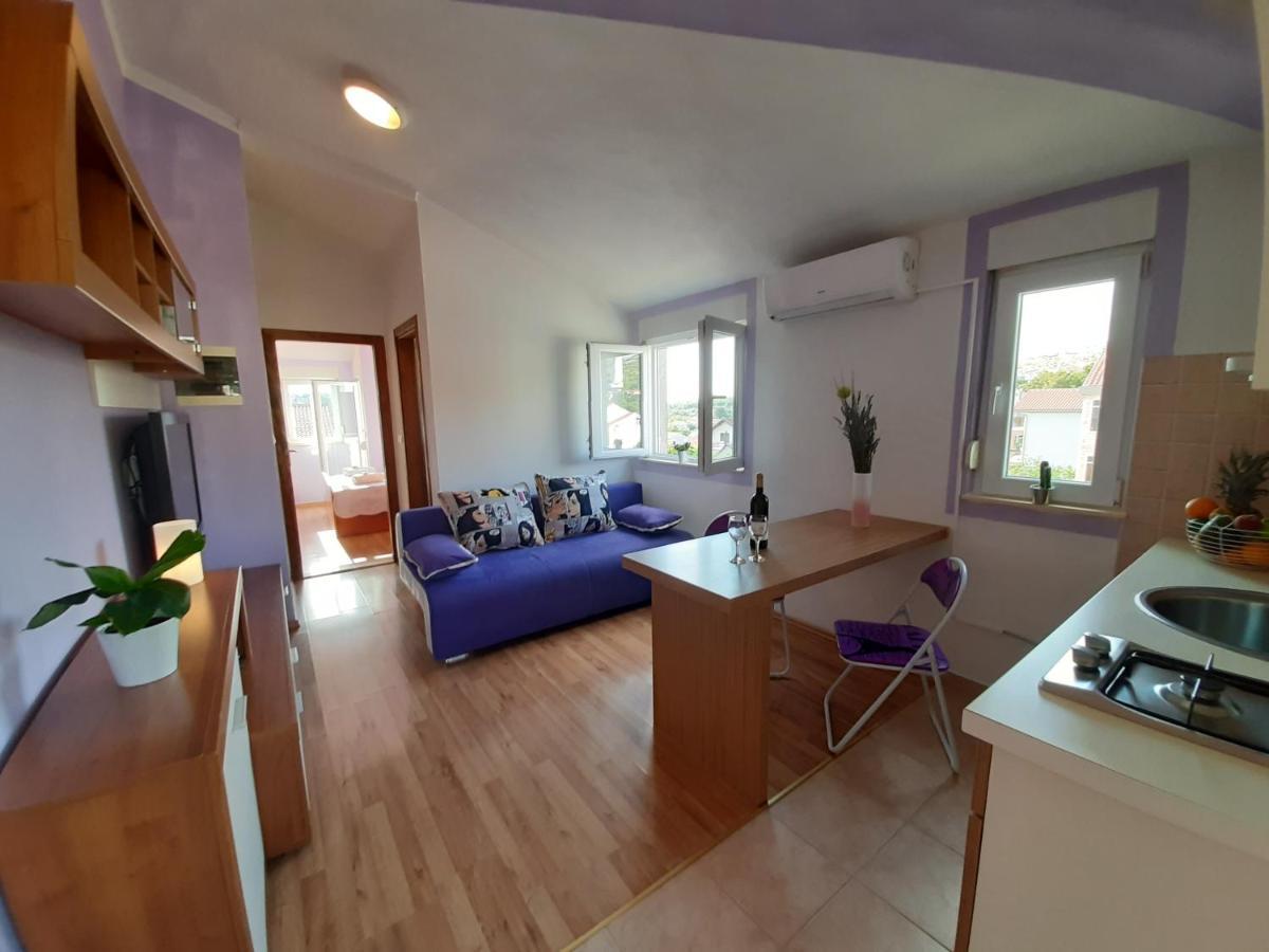 Appartamento Holiday Beach House Grebaštica Esterno foto