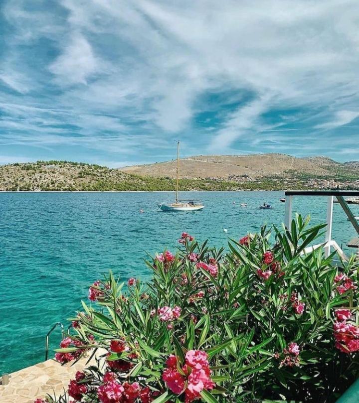 Appartamento Holiday Beach House Grebaštica Esterno foto