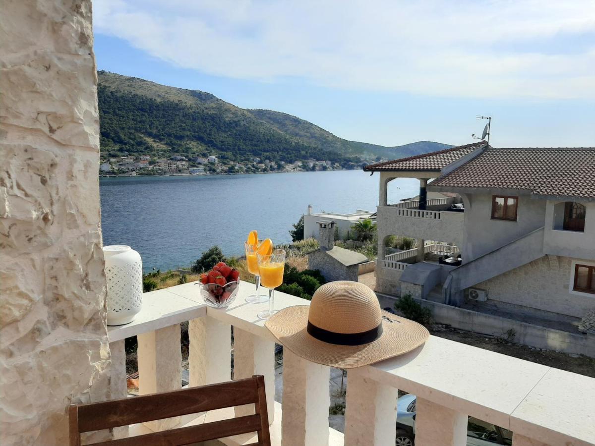 Appartamento Holiday Beach House Grebaštica Esterno foto
