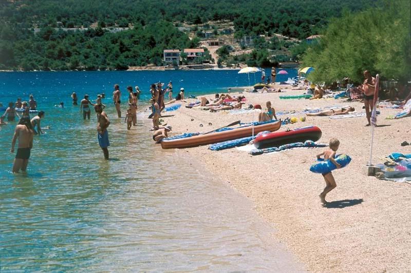 Appartamento Holiday Beach House Grebaštica Esterno foto